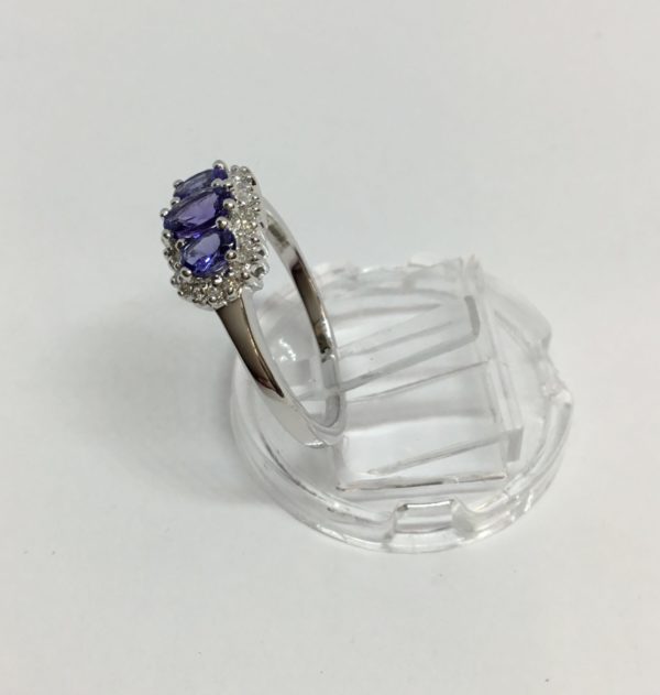 9ct Tanzanite & Diamond Cluster Ring - Image 3