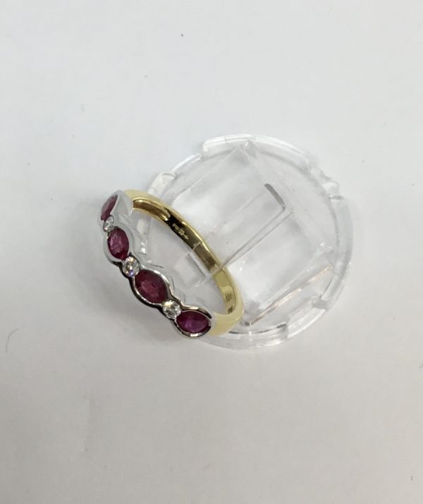18ct Ruby & Diamond 7 Stone Eternity Style Ring - Image 2