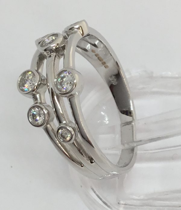 18ct Diamond 8 Stone Scatter Ring Boodles Style - Image 2