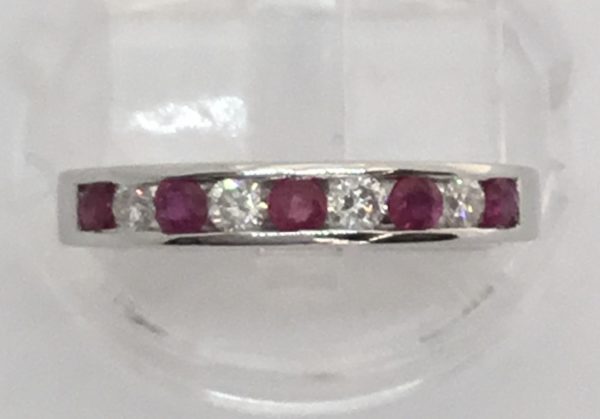 18ct Ruby & Diamond 9 Stone Eternity Style Ring