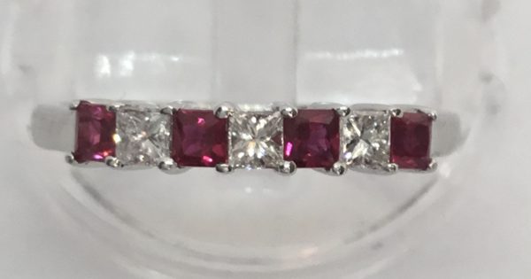 18ct Ruby & Diamond 7 Stone Princess Cut Eternity Style Ring