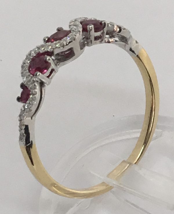 18ct Ruby & Diamond Wave Eternity Style Ring - Image 5