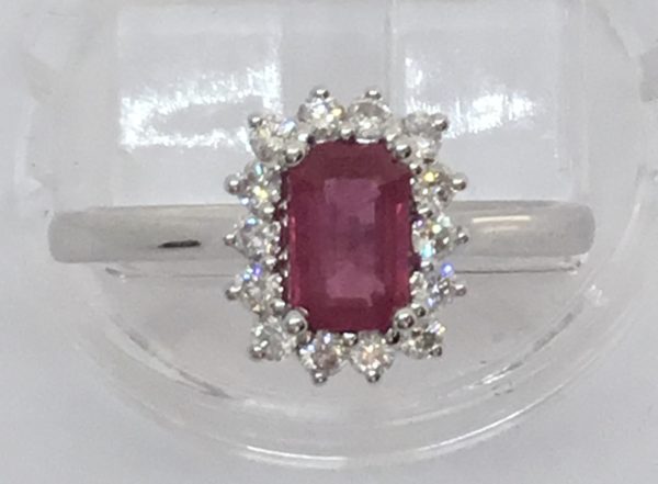 18ct Ruby & Diamond Cluster Ring