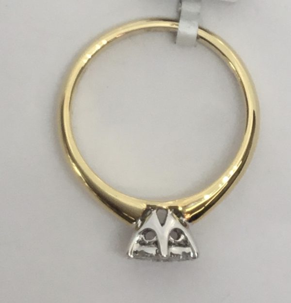18ct Gold Diamond Cluster (Solitaire Look) Ring 0.35ct - Image 3