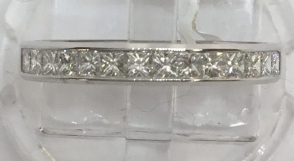 18ct Diamond 14 Stone Princess Cut Eternity Style Ring 0.50ct