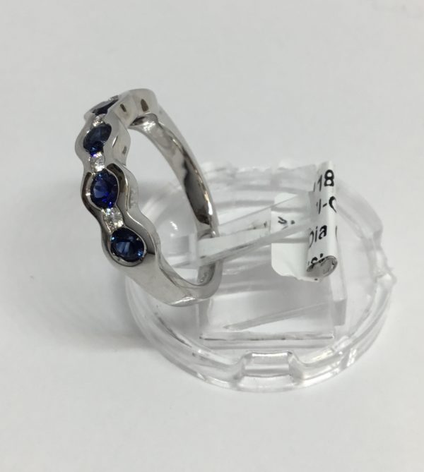 18ct Sapphire & Diamond 9 Stone Eternity Style Ring - Image 2