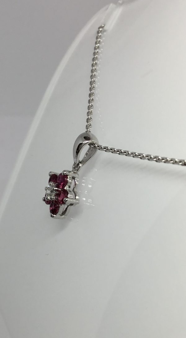 18ct White Gold Ruby & Diamond Cluster Pendant - Image 3