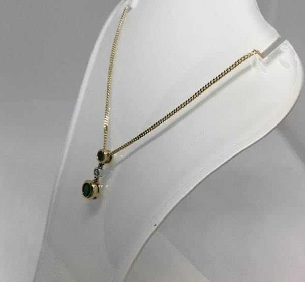 18ct Gold Emerald & Diamond Pendant - Image 3