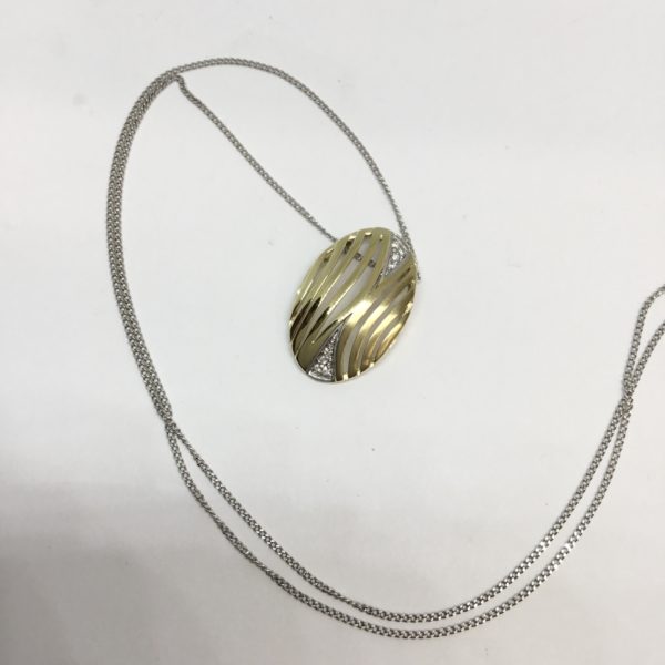 9ct Yellow Fancy Gold Diamond Set Pendant - Image 3