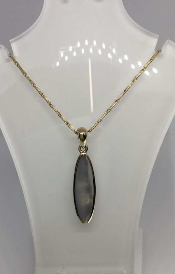Handmade 9ct Turquoise & White Mother of Pearl Reversible Pendant - Image 2