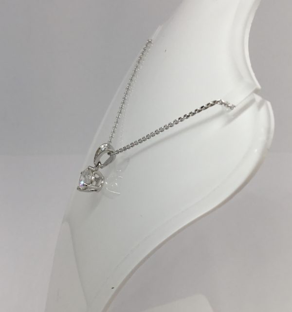 18ct White Gold Diamond Solitare Pendant 0.68ct - Image 2