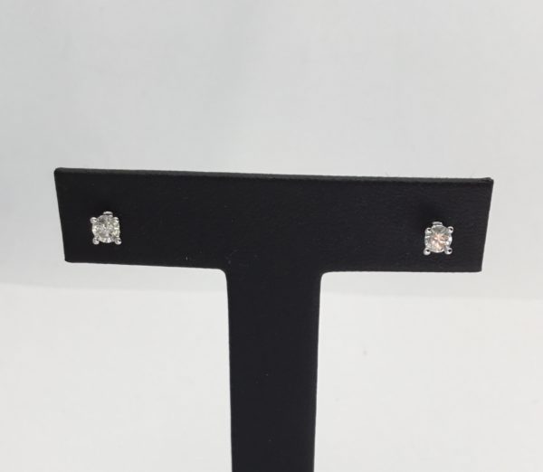 9ct White Gold Diamond 4 Claw Stud Earrings 0.30ct