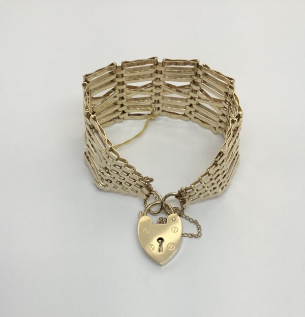 Pre Owned 9ct Yellow Gold 8 Row Gate Bracelet - Image 3