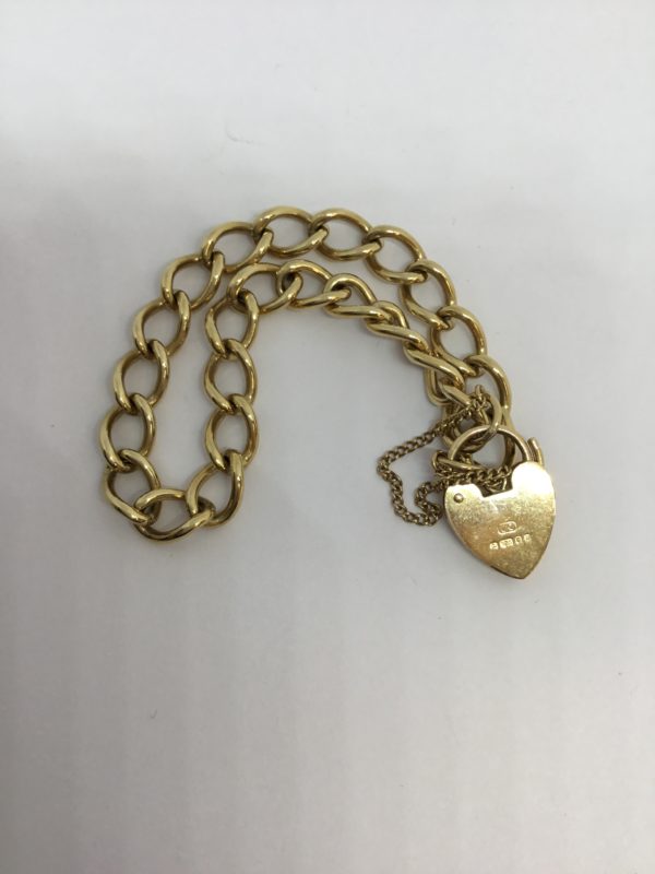 Pre-Owned 9ct Yellow Gold Curb Charm Bracelet With Heart Padlock - Image 2