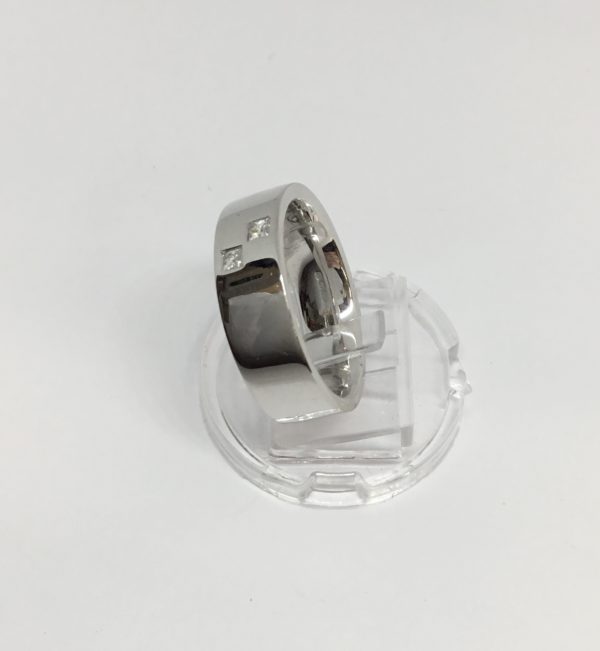 Pre-Owned 18ct White Gold Diamond Set Ring - Image 2