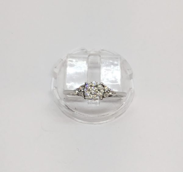 Pre-Owned 9ct White Gold Diamond Cluster Ring