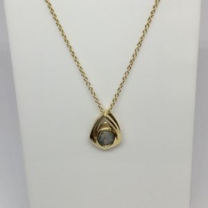 Pre Owned 18ct Yellow Gold Opal Pendant With 18" Chain