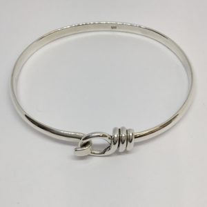 925 Silver Ring Twist Latch Bangle