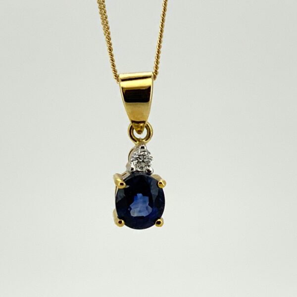 18ct Gold Sapphire & Diamond Pendant - Image 8