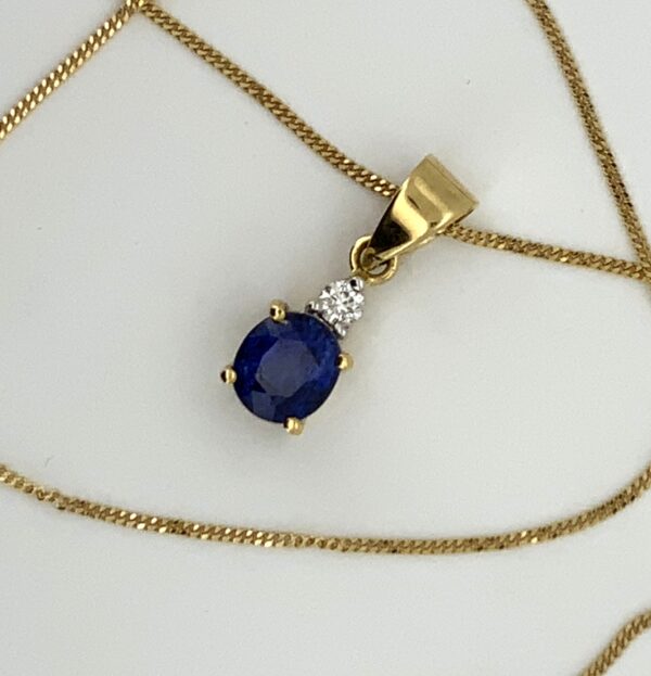 18ct Gold Sapphire & Diamond Pendant - Image 7