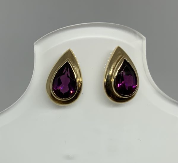 9ct Handmade Yellow Gold Rhodolite Garnet Stud Earrings - Image 2
