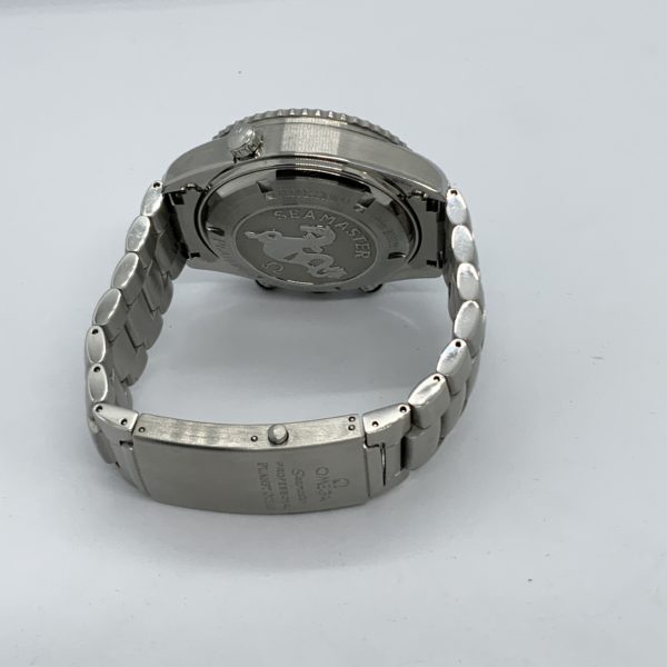 OMEGA Seamaster Planet Ocean Chronograph 2008 Full Box & Papers 2210.50.00 - Image 4