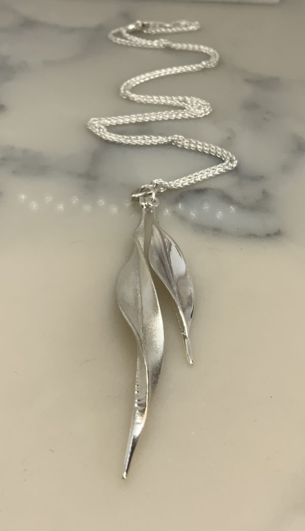 Handmade  Collette Waudby Silver two-part twist leaf Drop Pendant