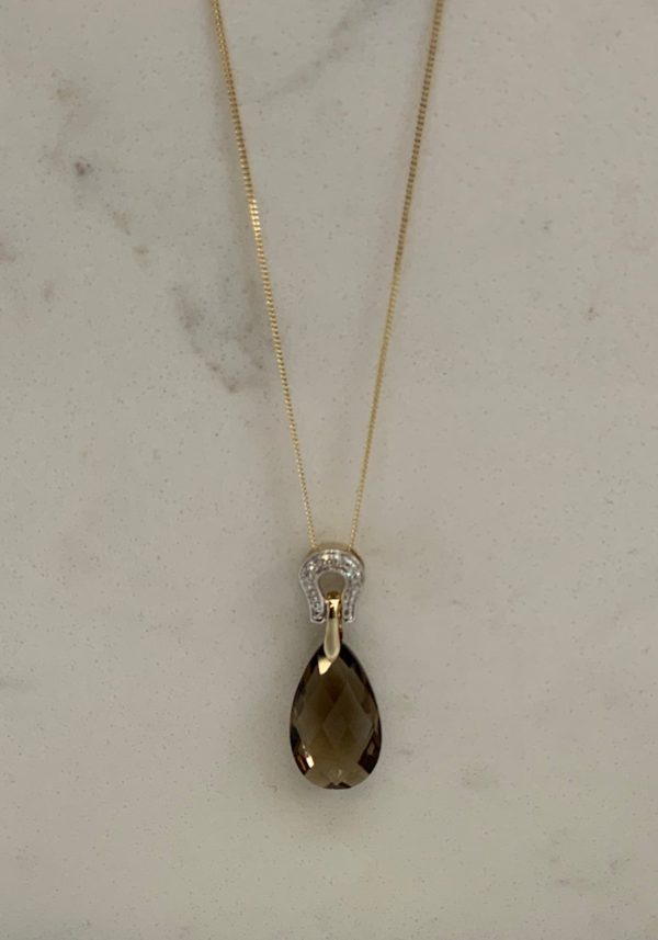 Pre Owned 9ct Yellow Gold Smokey Quartz and Diamond Pendant - Image 3