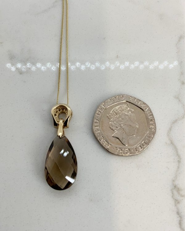 Pre Owned 9ct Yellow Gold Smokey Quartz and Diamond Pendant - Image 2