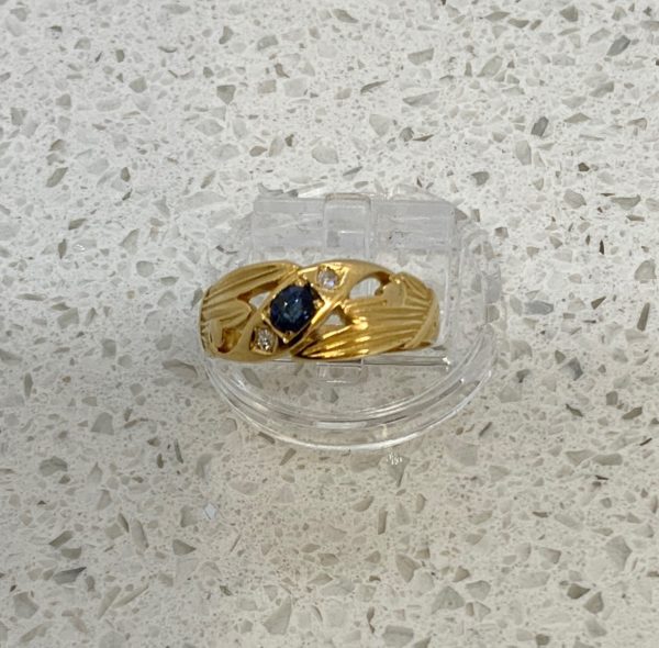 Pre Owned 9ct Yellow Gold Sapphire  and Diamond Ring