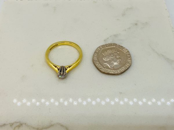 Pre-Owned 18ct Single Stone Diamond Ring - Image 2