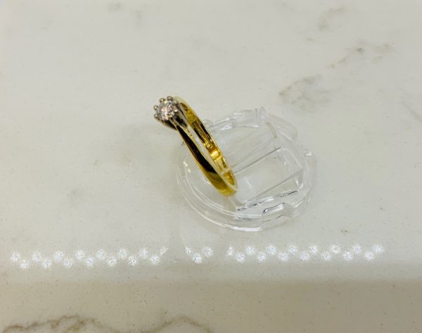 Pre-Owned 18ct Single Stone Diamond Ring - Image 3