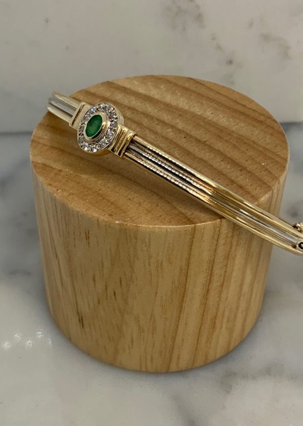 9ct gold, Pre-Owned Stone-set Bangle - Image 2