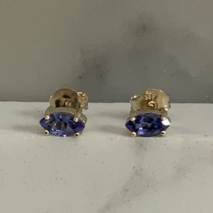 9ct Yellow Gold Tanzanite studs