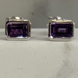 9ct White Gold Ameythst Studs