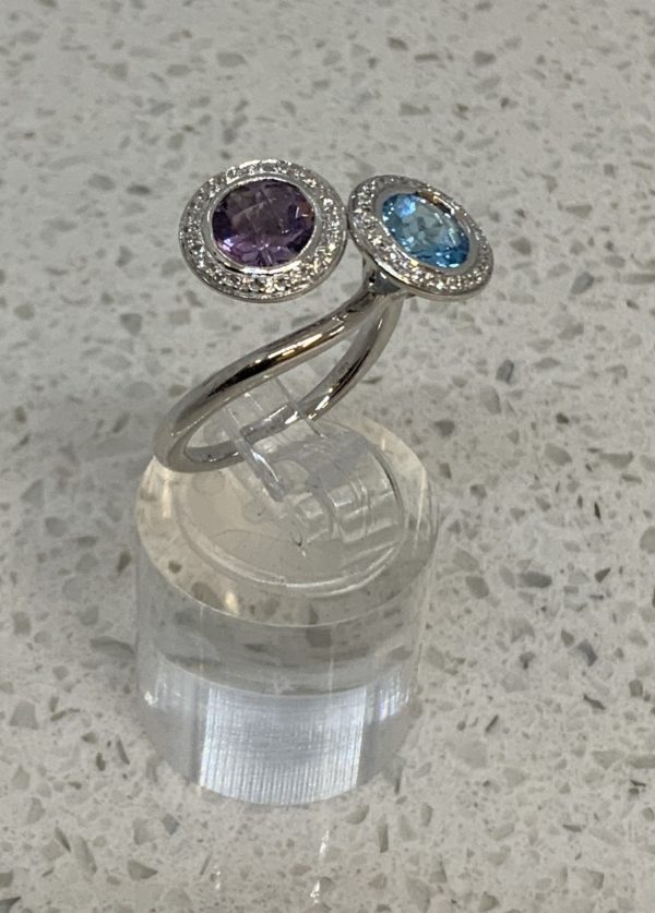 18ct White gold Blue Topaz Amethyst & Diamond Dress Ring - Image 3