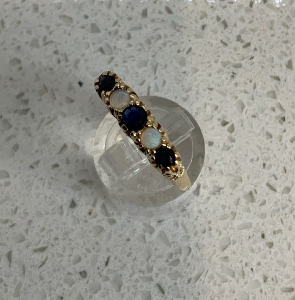 Pre-Owned 9ct Opal & Sapphire Ring - Image 2