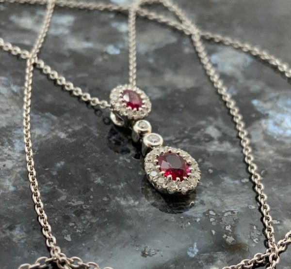 18ct White Gold Double Ruby & Diamond Cluster Pendant - Image 3