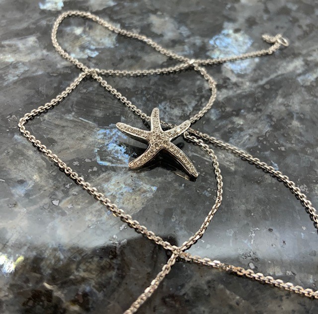Tiffany Style 18ct White Gold Small Diamond Starfish Pendant JewelWork