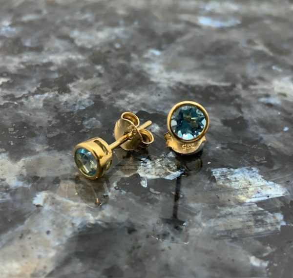 9ct Yellow Gold Blue Topaz Rub Over Studs
