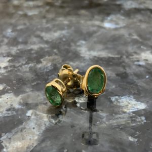 9ct Yellow Gold Oval Emerald Rubover Studs