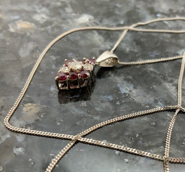 Pre-Owned 18ct White Gold Ruby & Diamond Cluster Pendant - Image 4