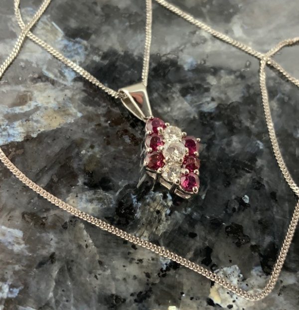 Pre-Owned 18ct White Gold Ruby & Diamond Cluster Pendant - Image 2