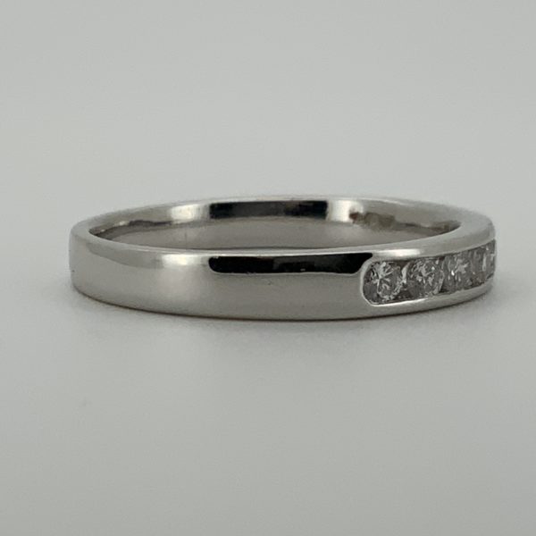 18ct Diamond 7 Stone Eternity Ring 0.34cts - Image 2