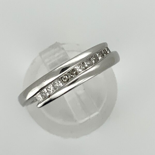 18ct White Gold 12 Diamond Crossover Eternity Ring 0.25cts