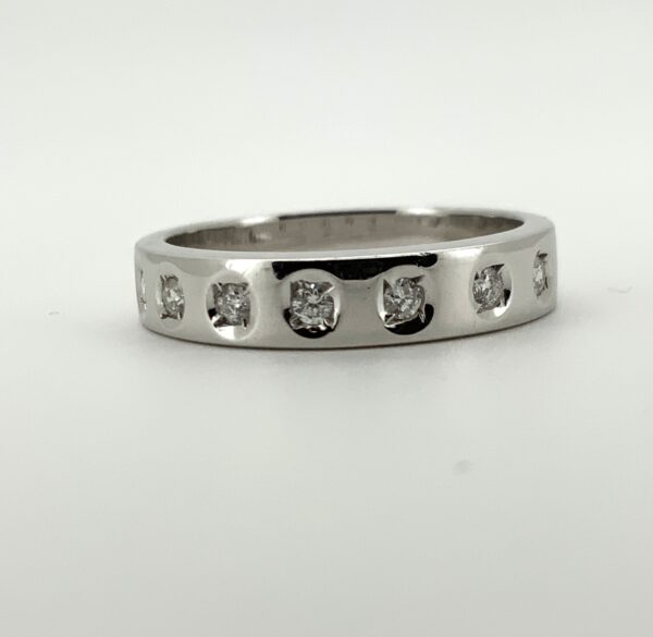 9ct Diamond 7 Stone Eternity Style Ring - Image 2