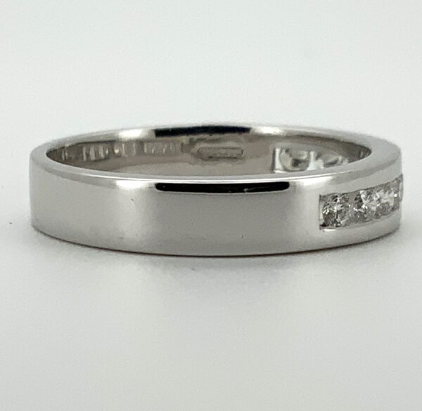 9ct Diamond 10 Stone Eternity Ring - Image 4