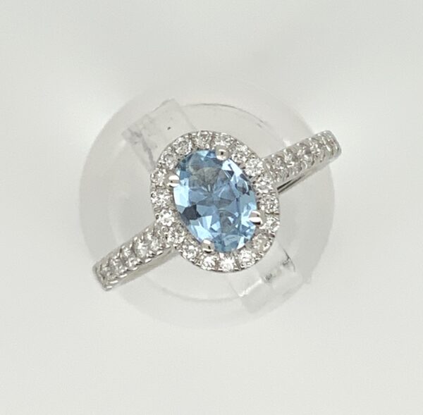 18ct White Gold Aquamarine & Diamond Cluster Ring