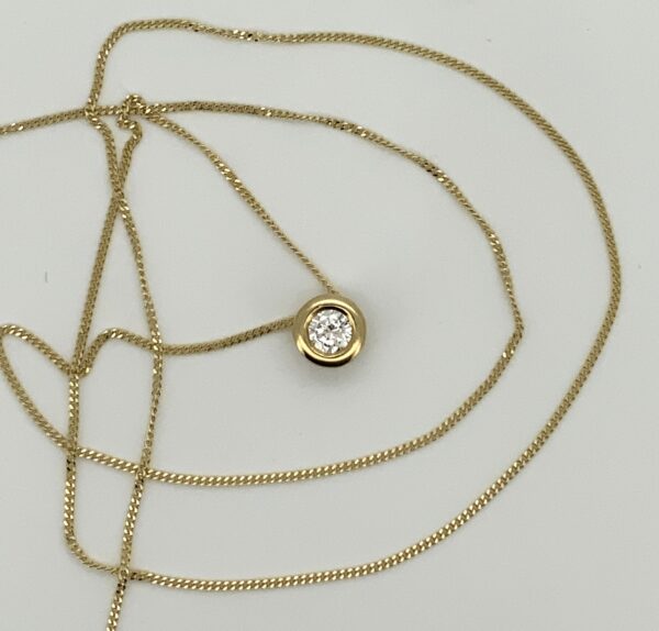 9ct Yellow Gold Rubover Diamond Pendant 0.20ct - Image 4