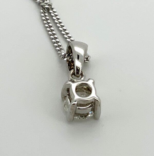 9ct White Gold Diamond Pendant 0.23ct - Image 4